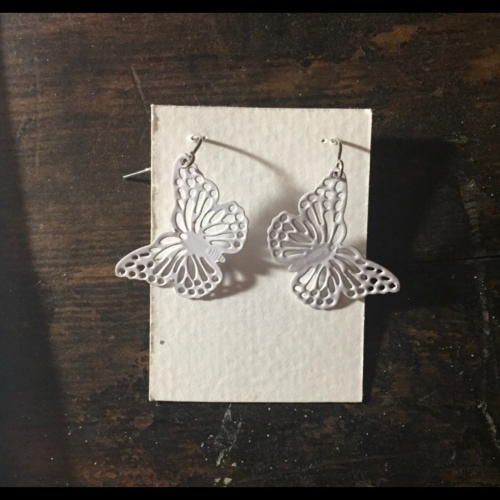 Earring Bundle - Picture 2 of 5